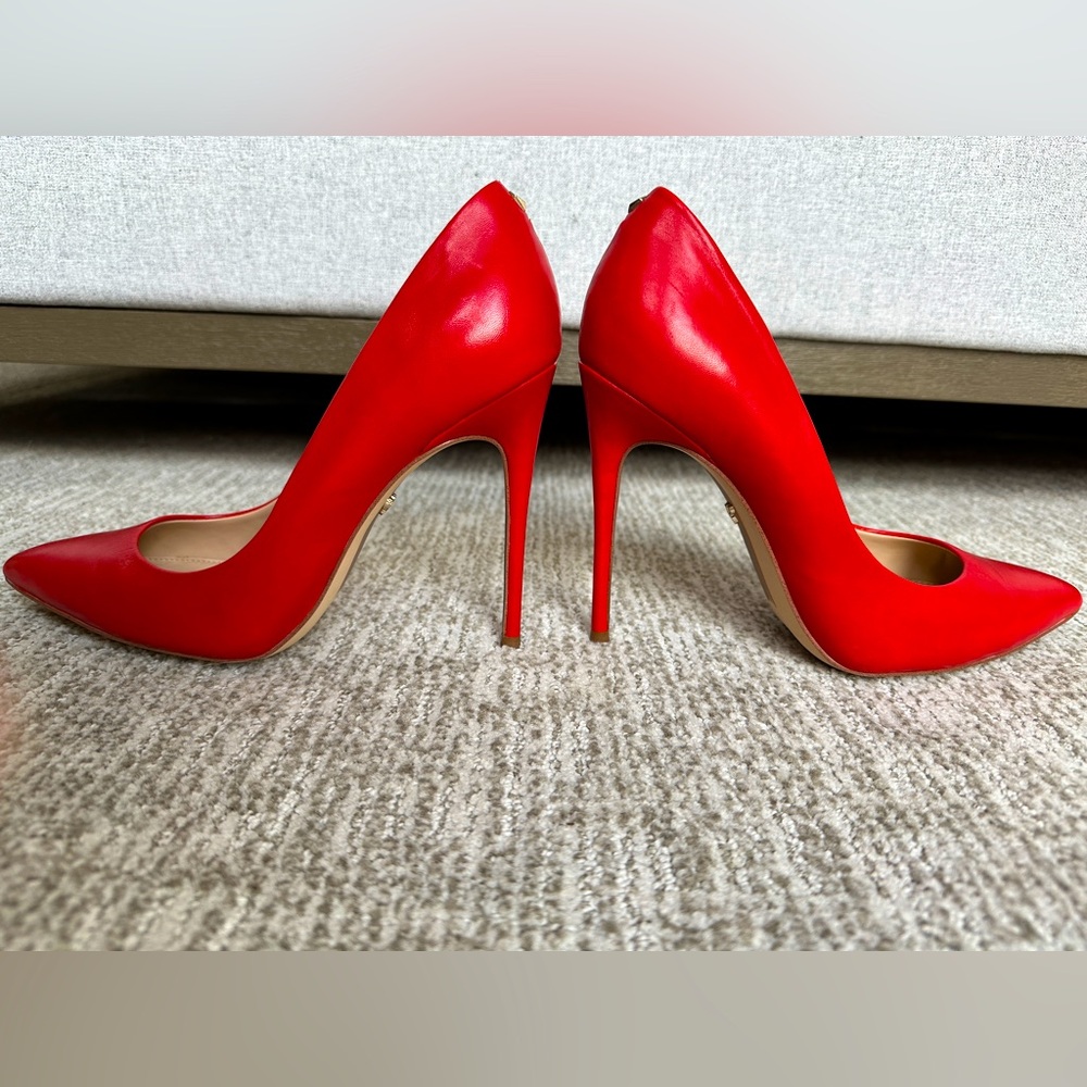 Sam Edelman Danna pointed toe pump- Cherry red 🍒 size 9 1/2